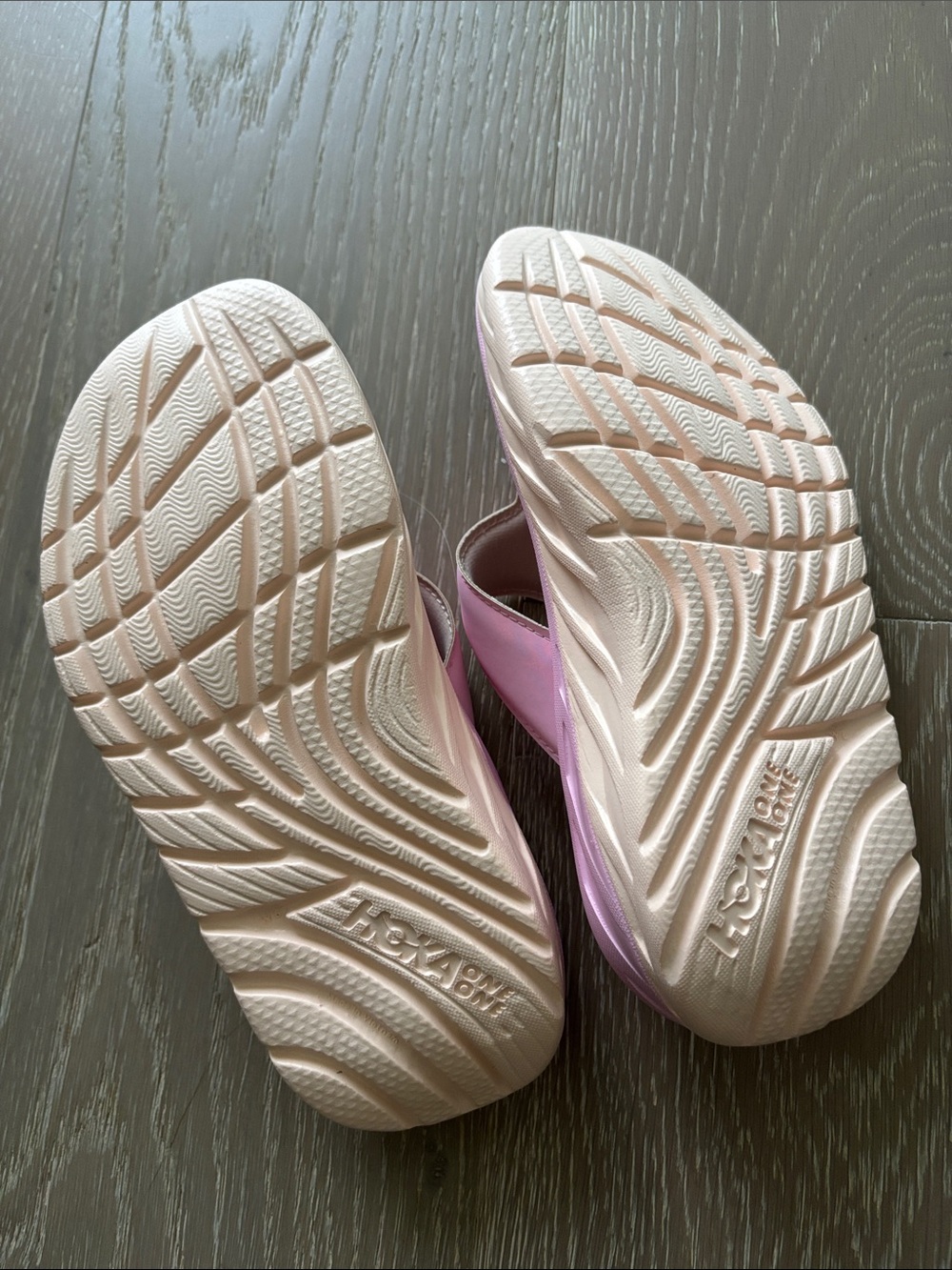 NWOT Hoka Sandals 💕 - Picture 4 of 4